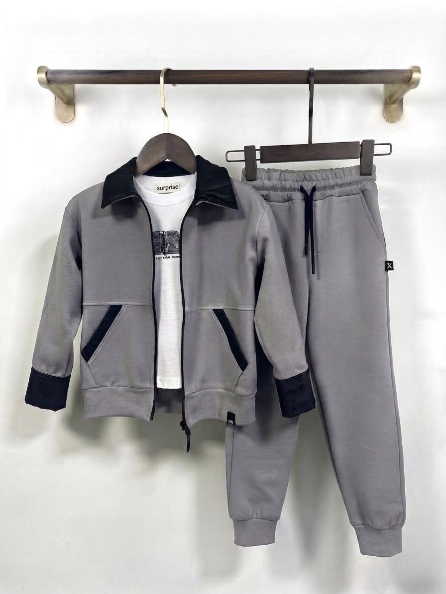 3-teiliges Set: Jacke, T-Shirt und Hose, Vorderseite, Grau