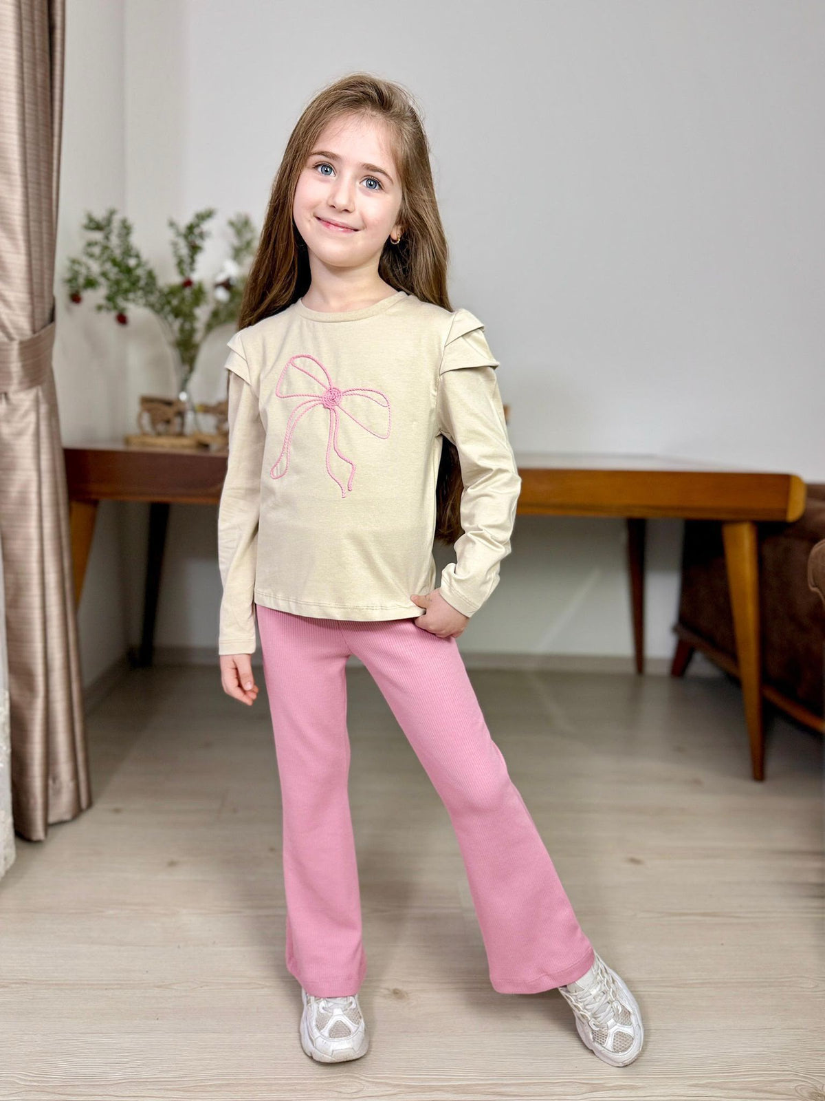 Schleifen-Liebe – Mädchen-Set mit Rüschen & Schlaghose- Rosa