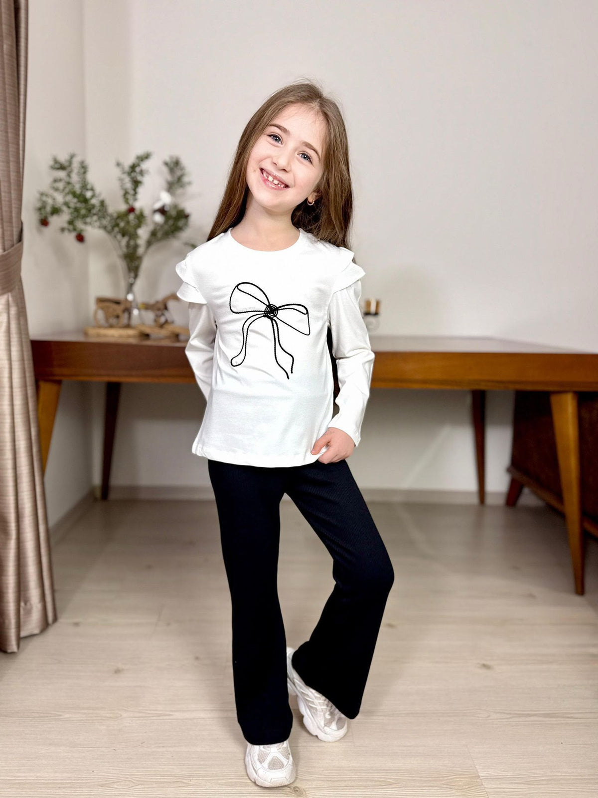 Schleifen-Liebe – Mädchen-Set mit Rüschen & Schlaghose- Schwarz