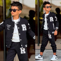 3-teiliges Jungen-Set College-Style Schwarz – Varsity-Jacke, T-Shirt & Jogginghose | Kleiderli