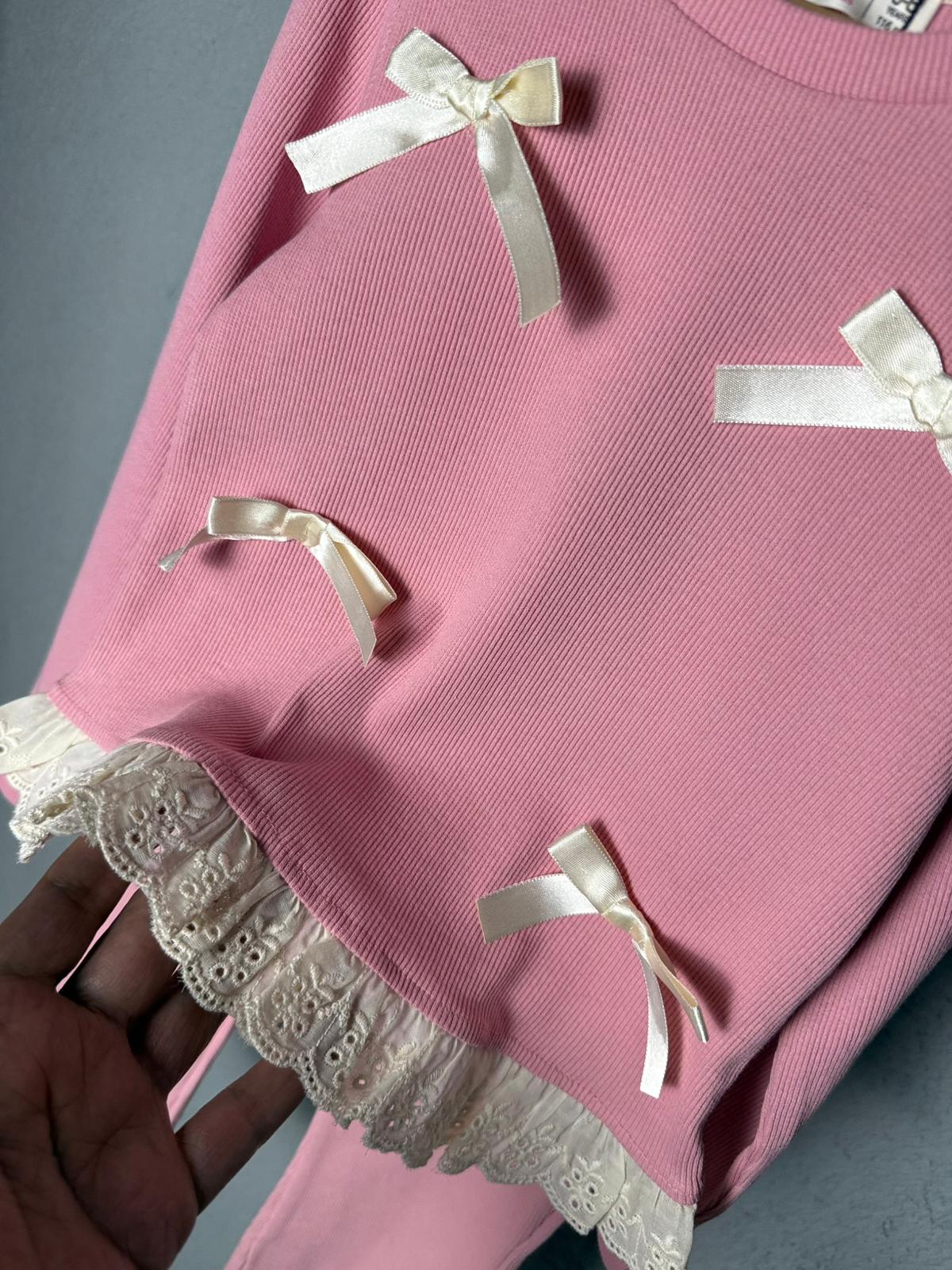 Mädchen 2-teiliges Set mit Schleifen und Spitze, Detailansicht