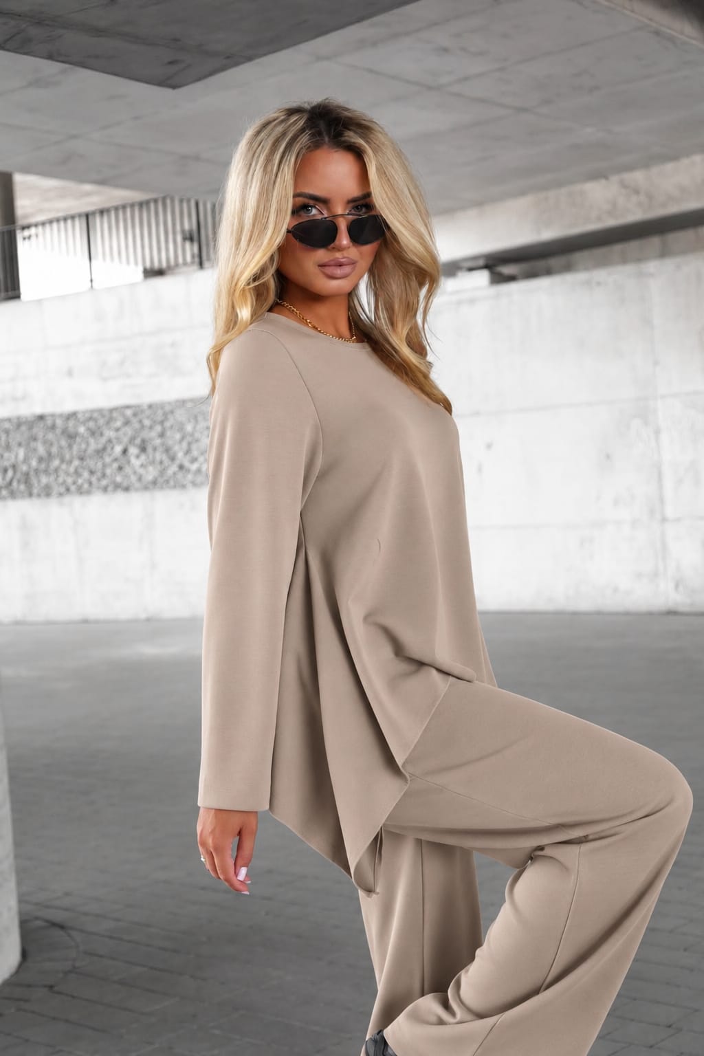 Damen Zweiteiler – Oversize Elegance in Beige