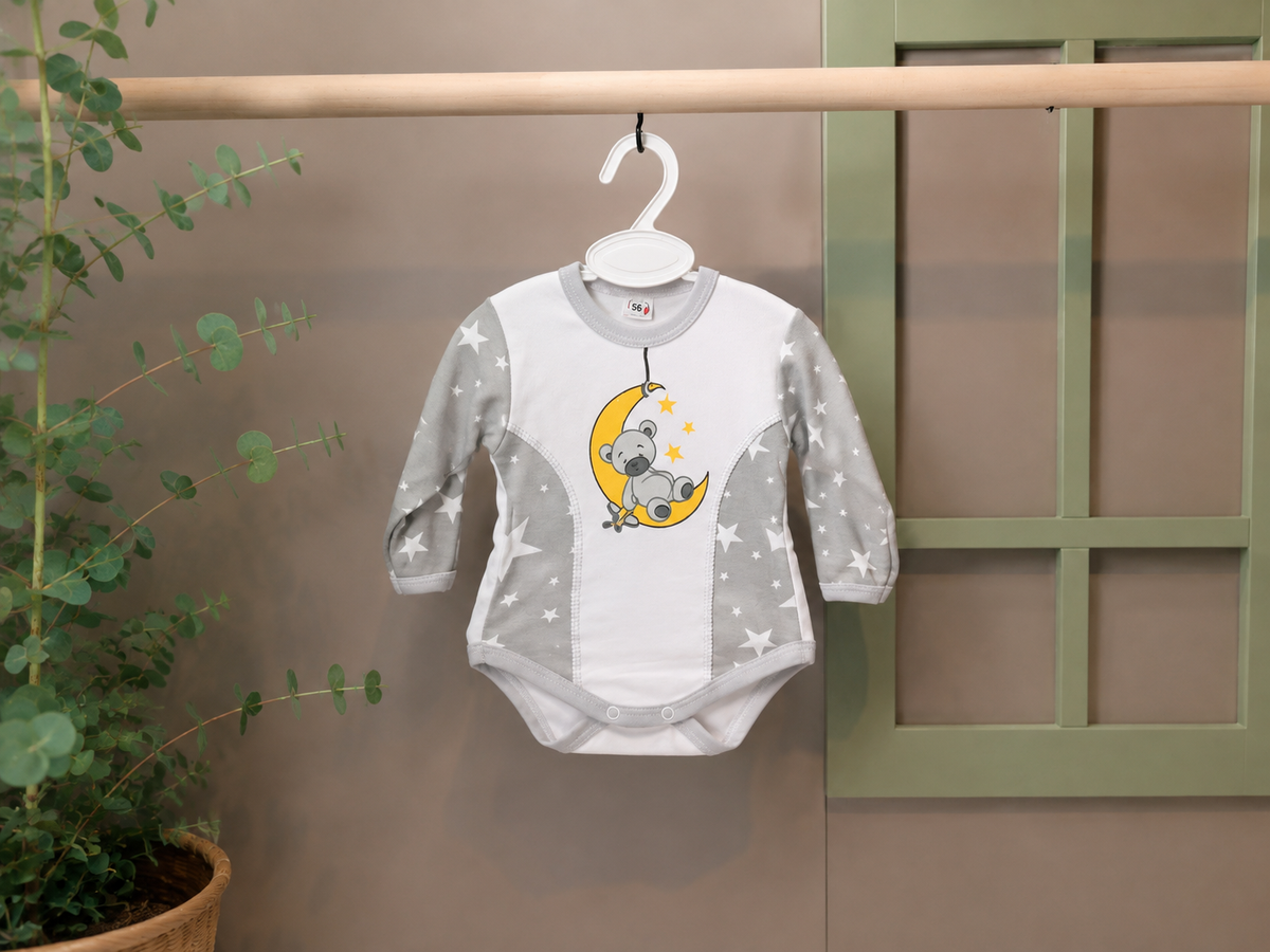 Baby-Body Moon Bear – grau-weiß mit Sternenmuster und Mond-Bär-Print, Langarm